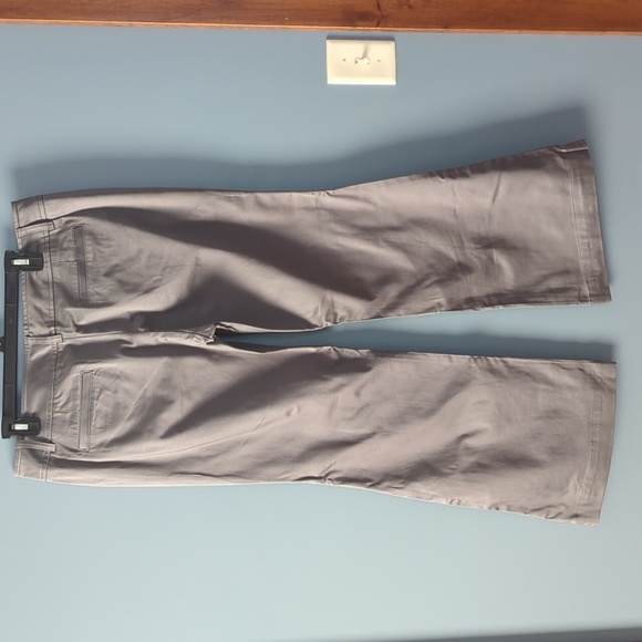 NY&Co Gray Pants - Picture 2 of 3
